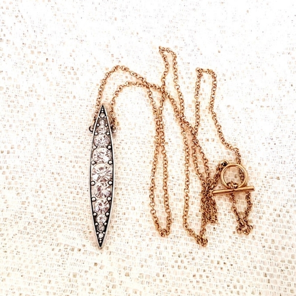 Wanderlust Antique Gold Tone Almond Art Deco Crystal Necklace Toggle Closure - Picture 4 of 4